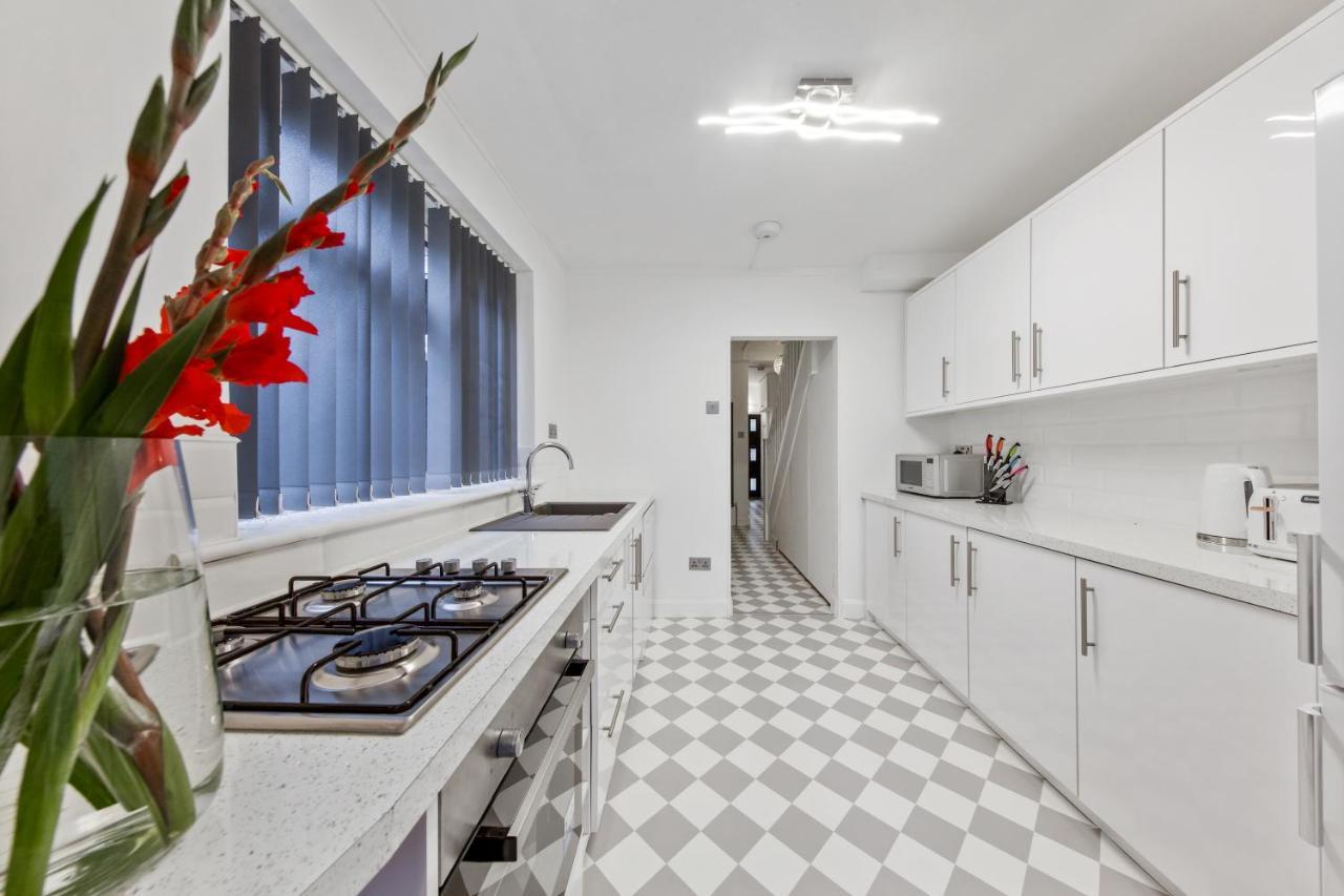 Вилла Stunning House Лондон Экстерьер фото